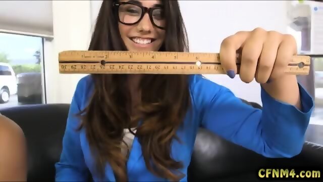 Wonder W. reccomend taking measurements